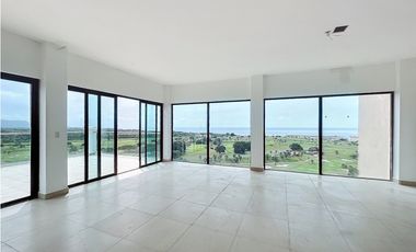 Venta de apartamento de playa PH Vista Mar Golf & Marina en San Carlos