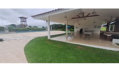 VENDO TERRENO PANAM OESTE SAN CARLOS EL VALLE VILLAGE