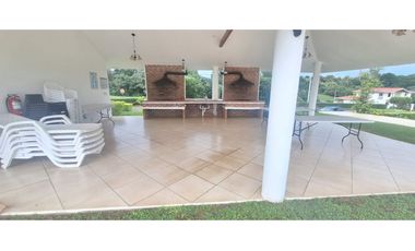 VENDO TERRENO PANAM OESTE SAN CARLOS EL VALLE VILLAGE