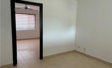 Venta o Alquiler de Casa en Brisas del Golf
