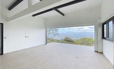 Venta Casa de montaña de 3 niveles en Chicá, chame