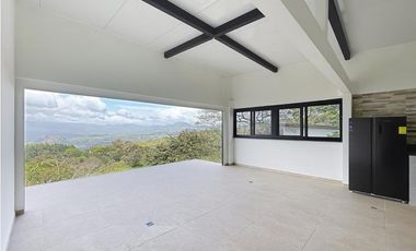 Venta Casa de montaña de 3 niveles en Chicá, chame