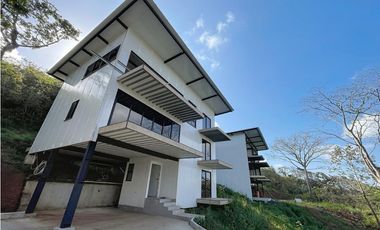 Venta Casa de montaña de 3 niveles en Chicá, chame