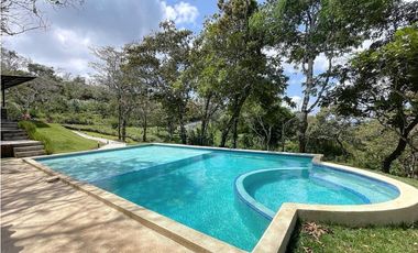 Venta Casa de montaña de 3 niveles en Chicá, chame