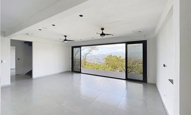 Venta Casa de montaña de 3 niveles en Chicá, chame