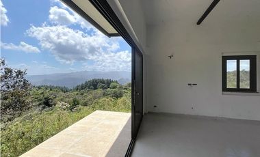 Venta Casa de montaña de 2 niveles en Chicá, chame
