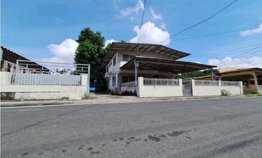 SE VENDE CASA EN CIUDAD RADIAL JUAN DIAZ