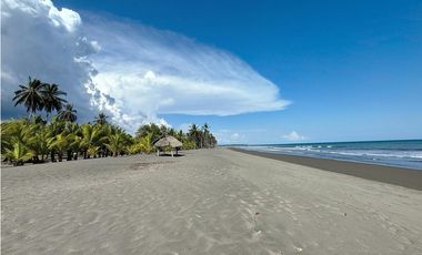 Venta de Casa en Coco Beach , Puerto Armuelles