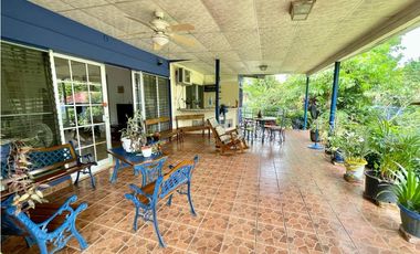 Venta de Casa en Las Cumbres.