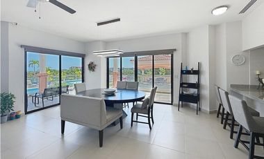 Venta de Apartamento en San Carlos PH Vista Mar Golf & Marina Las Olas