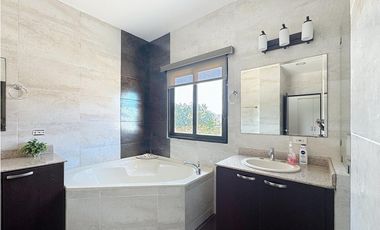 Venta de Apartamento en San Carlos PH Vista Mar Golf & Marina Las Olas