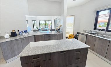 Venta de Apartamento en San Carlos PH Vista Mar Golf & Marina Las Olas