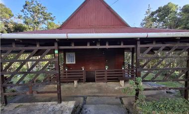 Venta de casa en Altos de Cerro Azul