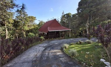 Venta de casa en Altos de Cerro Azul