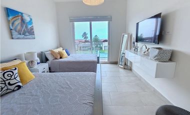 Venta de apartamento en Playa Escondida Colon
