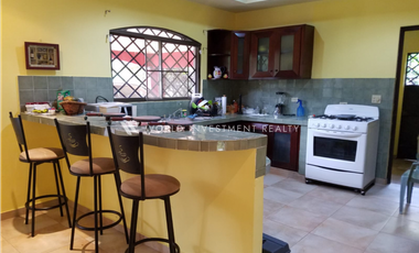 SE VENDE CASA EN CORONADO GOLF