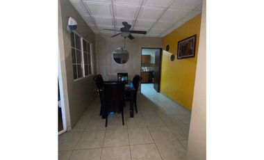 VENTA DE CASA EN CHITRE BRISAS DE LOS GUAYACANES