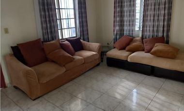 Se Vende Casa a pasos del Super 99 de Chitré Herrera