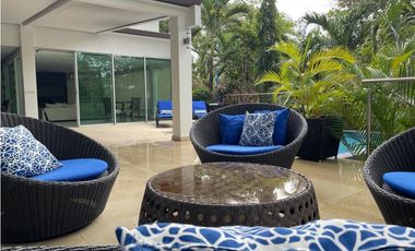 ALQUILO CASA DUPLEX EN CORONADO