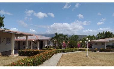 Duplex de 2 habitaciones con fabulosas vistas a la montaña!