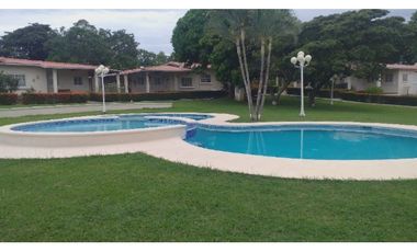 Duplex de 2 habitaciones con fabulosas vistas a la montaña!