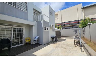 ALQUILER DE CASA EN BRISAS DEL GOLF