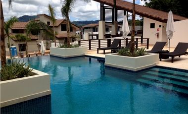 ALQUILO CASA EN PANAMA PACIFICO, 275M2, 3 RECAMARAS, LINEA BLANCA.