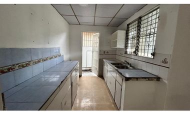 CASA EN VENTA- RESIDENCIAL LAS AMERICAS, LAS MAÑANITAS