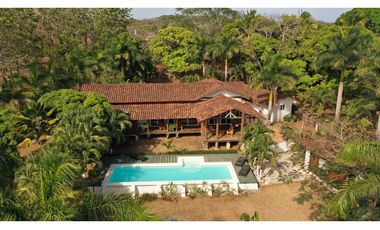 Vendo villa de lujo frente al mar en Destiladeros, Pedasi.