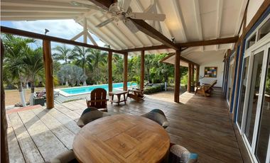 Vendo villa de lujo frente al mar en Destiladeros, Pedasi.