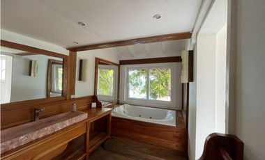 Vendo villa de lujo frente al mar en Destiladeros, Pedasi.