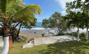 Vendo villa de lujo frente al mar en Destiladeros, Pedasi.