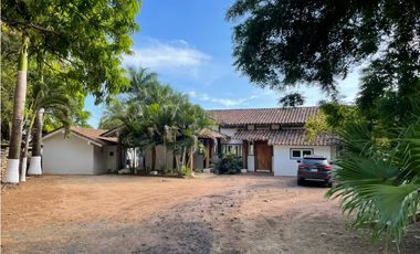 Vendo villa de lujo frente al mar en Destiladeros, Pedasi.