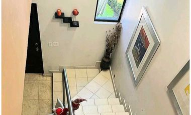 Venta de casa en Versalles