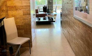 Venta de casa en Versalles