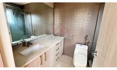 RESERVA DE VERSALLES CASA UNIFAMILIAR MODDLO LYON DE ESQUINA