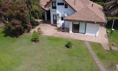 Se vende excelente casa en Jardín del Éste, Chillán