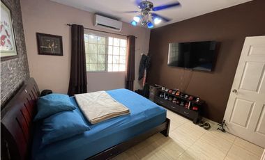 Venta de casa en Villas de Cerro Lindo, San Miguelito