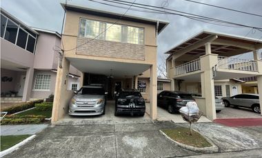 Venta de casa en Villas de Cerro Lindo, San Miguelito