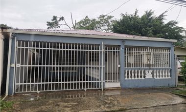 ALQUILER DE CASA EN NUEVO ARRAIJN