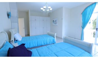 Venta de casa de playa en Coronado, Club de Golf.