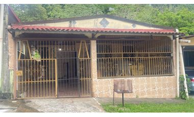 VILLA LUCRE - SE VENDE