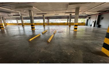 ALQUILER DE OFIDEPOSITO EN EL CENTRO DE LA CIUDAD $1,250 MENSUAL