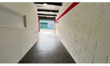 ALQUILER DE OFIDEPOSITO EN EL CENTRO DE LA CIUDAD $1,250 MENSUAL