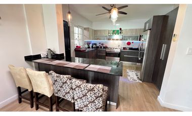 VENTA DE CASA EN COSTA SUR, VILLA VALENCIA, 4 RECMARAS, $348,000