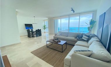 ALQUILO APARTAMENTO AMOBLADO EN MARBELLA, 3 RECAMARAS, 265M2.