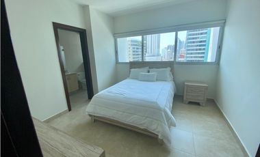 ALQUILO APARTAMENTO AMOBLADO EN MARBELLA, 3 RECAMARAS, 265M2.