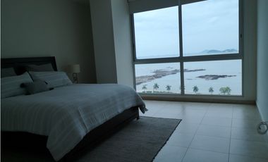 ALQUILO APARTAMENTO AMOBLADO EN MARBELLA, 3 RECAMARAS, 265M2.