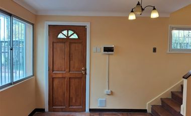 Casa en Venta en AMALIA ERRAZURIZ CON MAGDALENA VICUÑA
