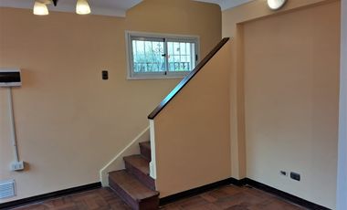Casa en Venta en AMALIA ERRAZURIZ CON MAGDALENA VICUÑA